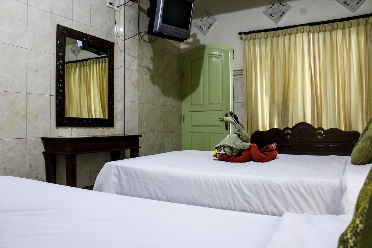Balita Beach Inn Kuta Kuta Lombok Exteriör bild