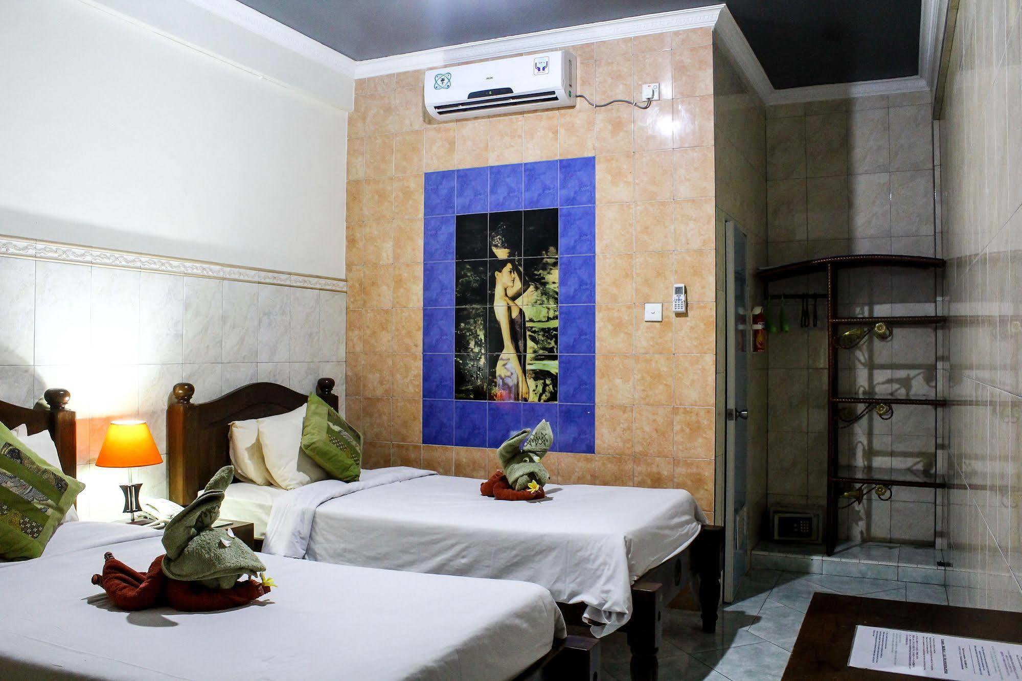 Balita Beach Inn Kuta Kuta Lombok Exteriör bild