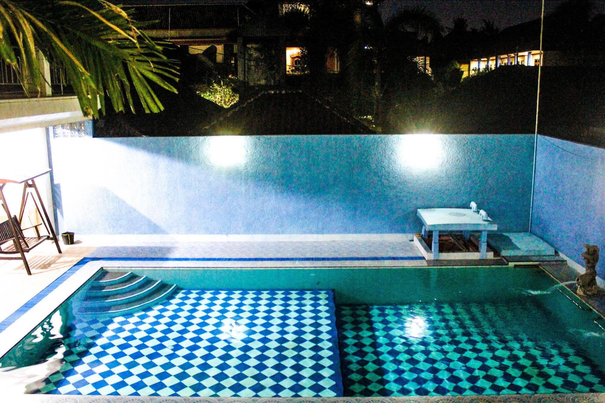 Balita Beach Inn Kuta Kuta Lombok Exteriör bild