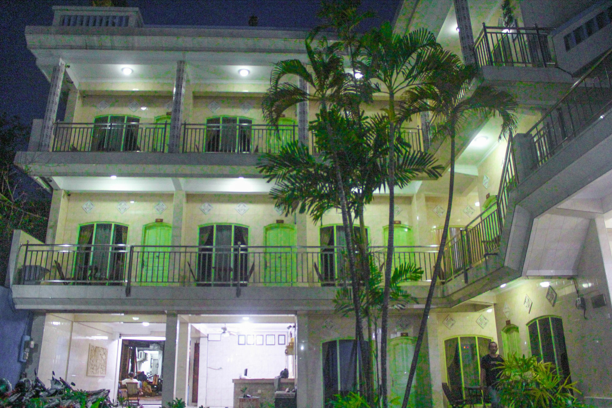 Balita Beach Inn Kuta Kuta Lombok Exteriör bild